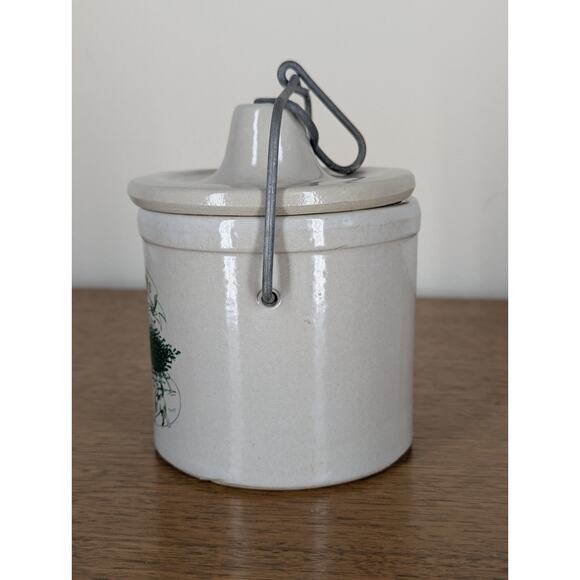 Vintage Christmas 1988 Cheese Crock Stoneware With Lid & Wire Bale Handle - Picture 2 of 8